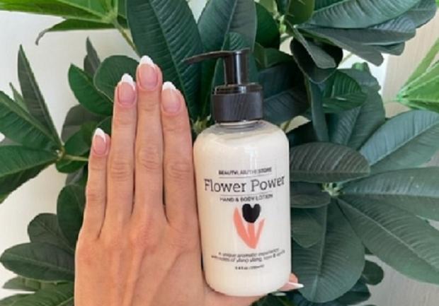 Project Nails and More προϊόν 2