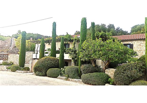 Elegant Landscapes - Βούτσιας Σωτήρης | Αρχιτεκτονική Κήπων και Συντήρηση Πάτρα 07
