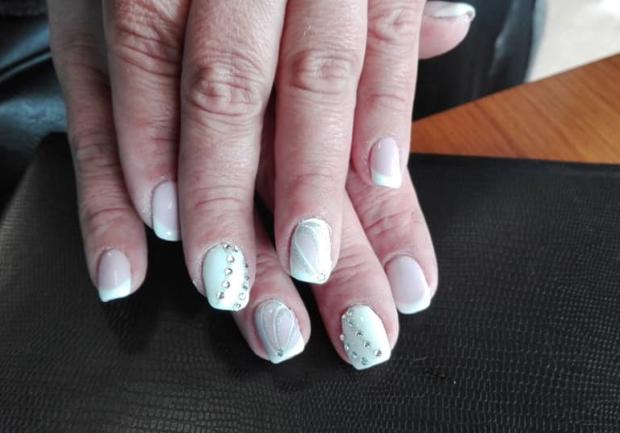 Coquette - Hair and Nail Studio | Μανικιούρ στην Πάτρα, Ημιμόνιμο 4