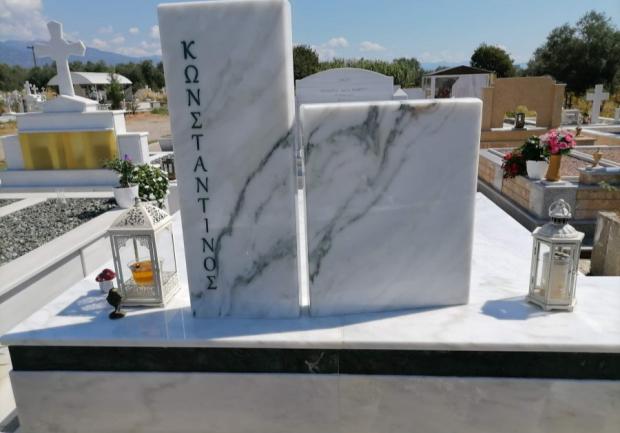Μπρίνιας Παναγιώτης | Μάρμαρα στην Πάτρα, ταφόπλακα