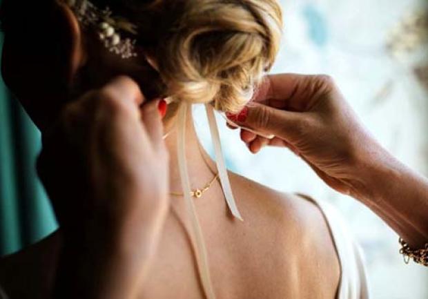 Rania Hair Styling | Κομμωτήριο στην Πάτρα, Νυφικό Χτένισμα