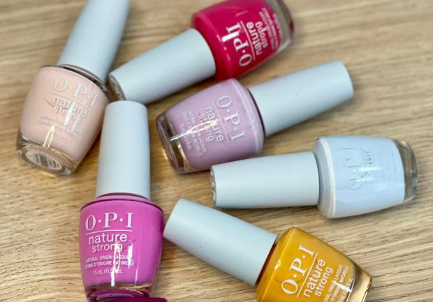 Golden Dust Nail Salon By Konstantina 7